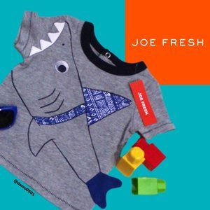 NWT Boys Joe Fresh Gray 3D Shark Fin Graphic Tee